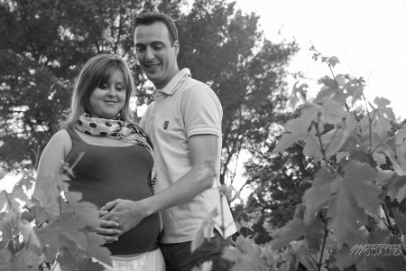 photo couple futurs parents femme enceinte dans les vignes by modaliza photographe-0905