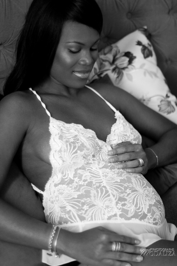 photo grossesse femme enceinte black lingerie sexy rose boudoir bordeaux merignac aquitaine by modaliza photographe-0853