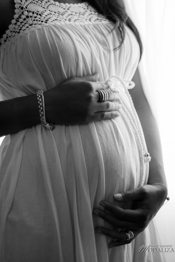 photo grossesse femme enceinte black robe blanche voile lumière ventre rond bordeaux aquitaine by modaliza photographe-0921