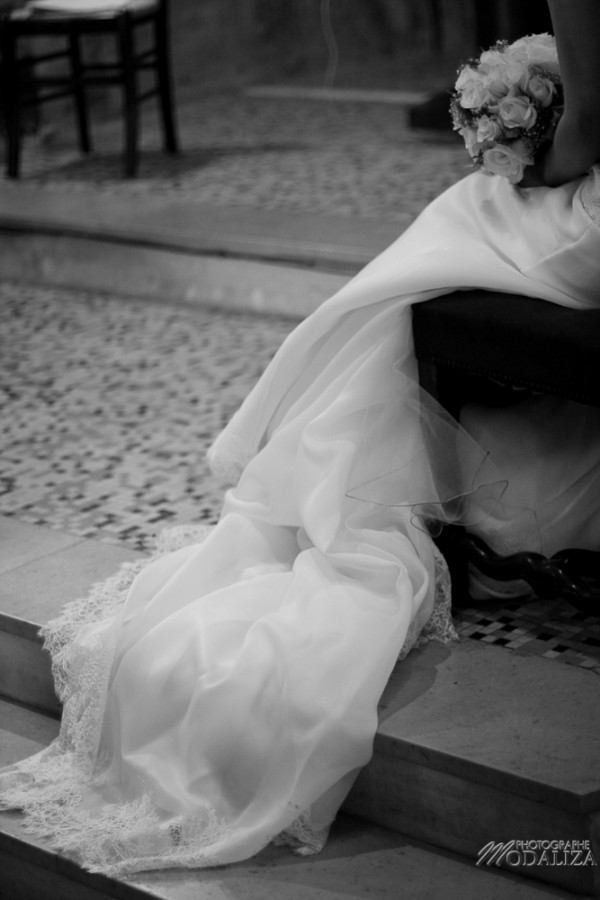 photo mariage religieux eglise cadaujac gironde robe traine dentelle by modaliza-51