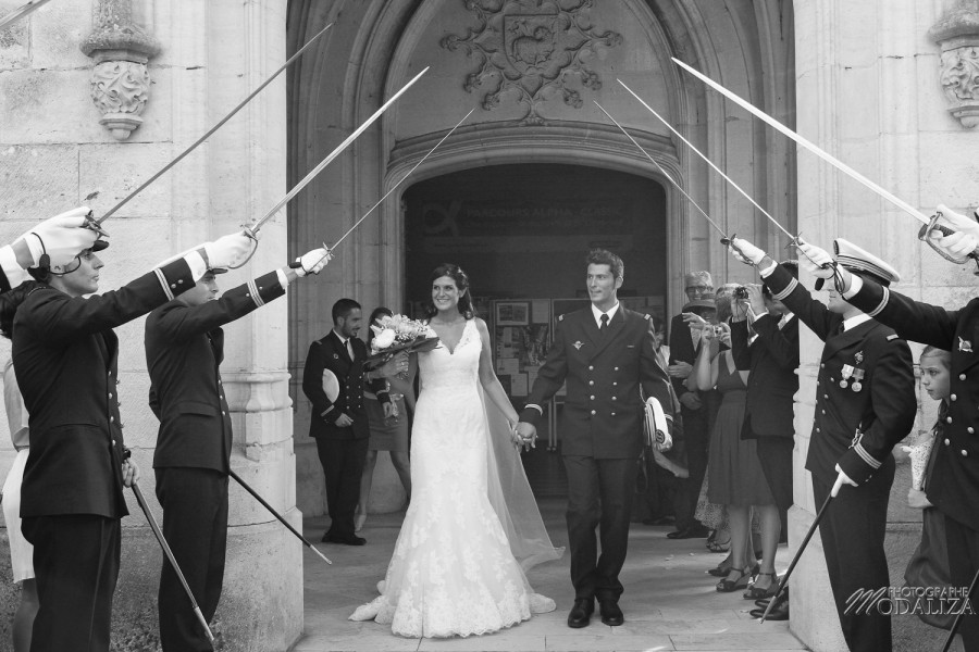 photo reportage mariage sortie eglise haie d'honneur militaires biscarosse aquitaine by modaliza photographe-482