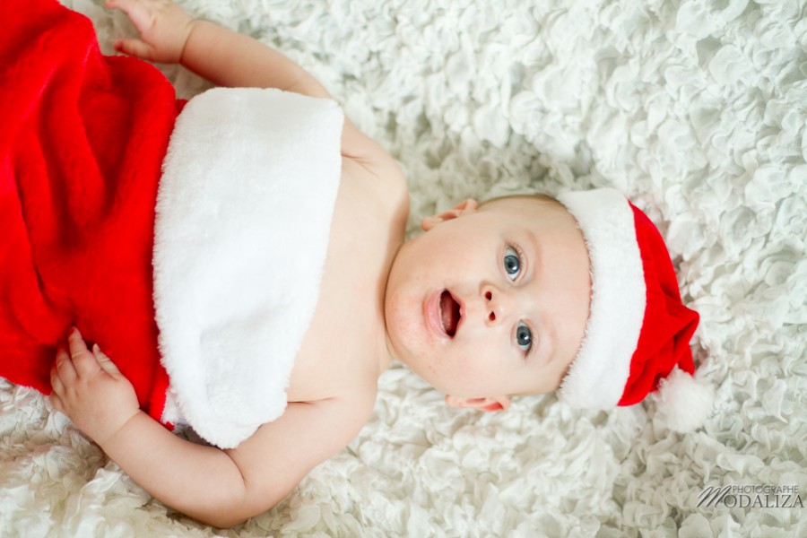 photo bébé noel baby boy enfant chaussette de noel christmas santa claus by modaliza photographe-9