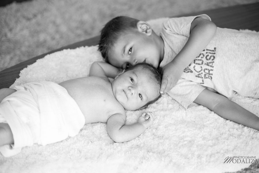 photo-baby-newborn-bebe-famille-domicile-lifestyle-bordeaux-gironde-by-modaliza-photographe-100