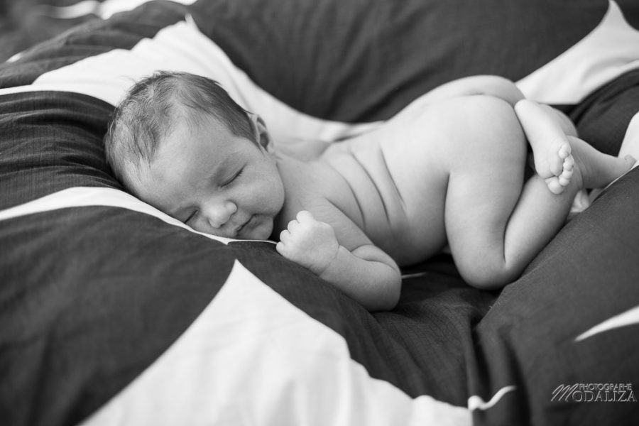 photo-baby-newborn-bebe-famille-domicile-lifestyle-bordeaux-gironde-by-modaliza-photographe-115