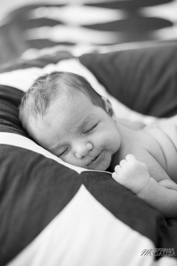 photo-baby-newborn-bebe-famille-domicile-lifestyle-bordeaux-gironde-by-modaliza-photographe-116