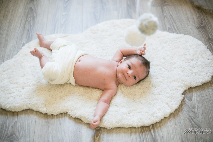photo-baby-newborn-bebe-famille-domicile-lifestyle-bordeaux-gironde-by-modaliza-photographe-3