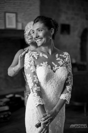 photo mariage wedding preparatifs mariee bride robe dentelle grignols domaine dame blanche gironde by modaliza photographe-232