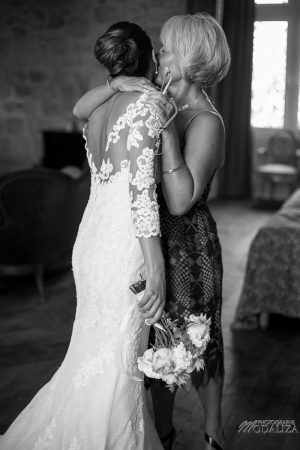 photo mariage wedding preparatifs mariee bride robe dentelle grignols domaine dame blanche gironde by modaliza photographe-239