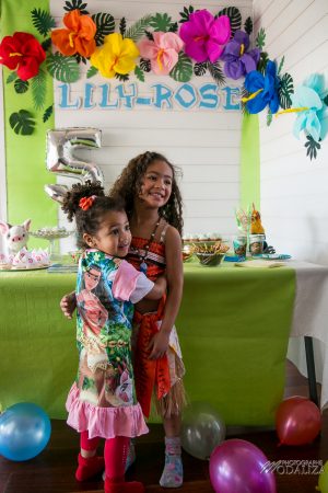 anniversaire vaiana birthday diy ocean cake photobooth sweet table tropical party by modaliza photographe-2124