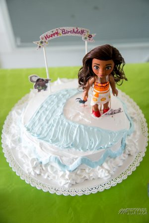 anniversaire vaiana birthday diy ocean cake photobooth sweet table tropical party by modaliza photographe-2186