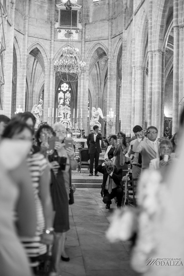 photo mariage wedding robe dentelle eglise church cathedrale bazas gironde by modaliza photographe-66