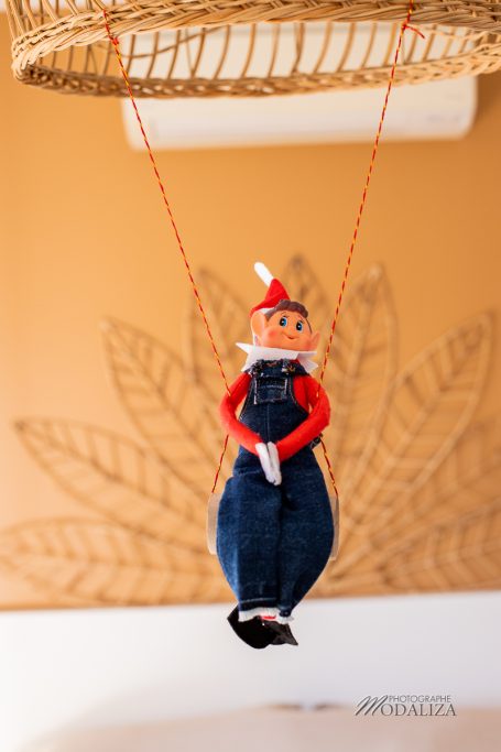 lutin de noel farceur balançoire