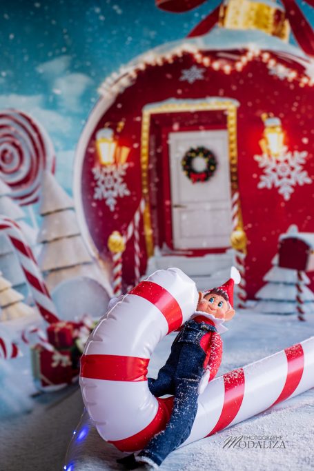 lutin de noel farceur luge neige sucre d'orge