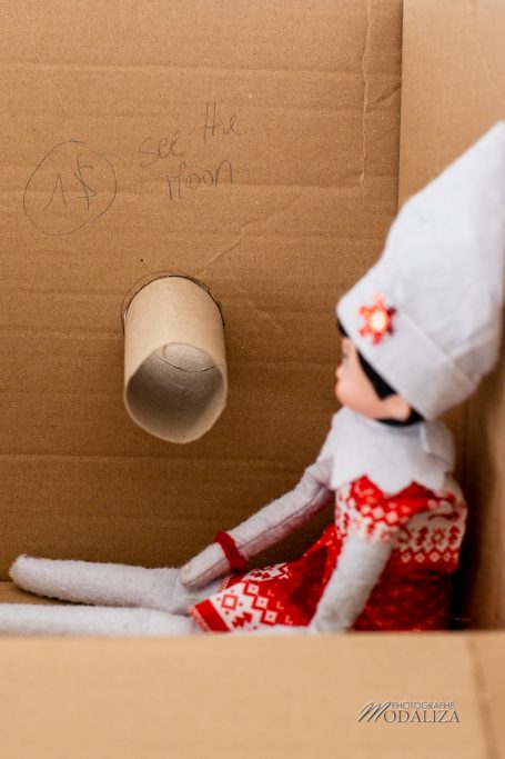 lutin de noel farceur lune see the moon