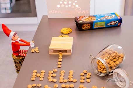 lutin de noel farceur change la taille des cookies