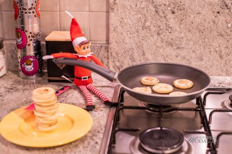 lutin de noel farceur petit déjeuner