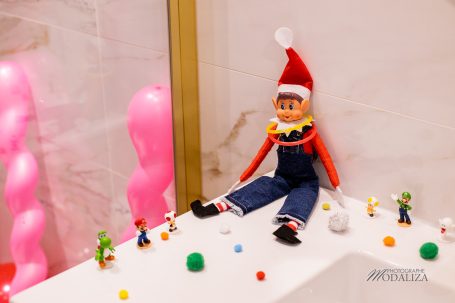 lutin de noel farceur fête salle de bain